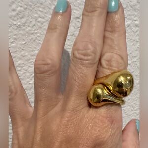 Jennifer Fisher gold stack ring set